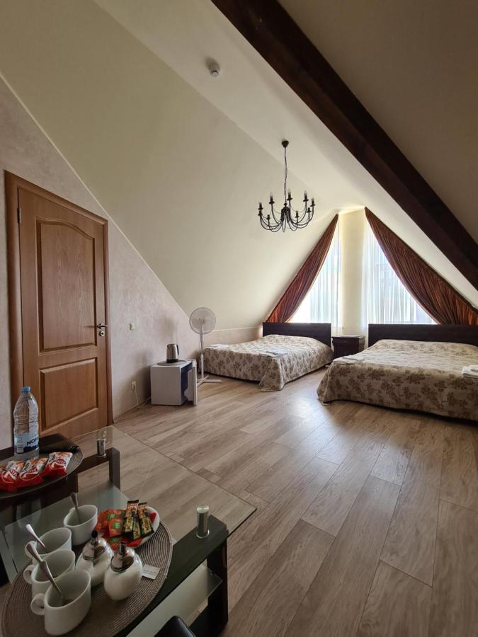 Meldynas Motel Vabalninkas Bagian luar foto